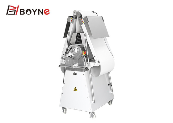 Hotel 520mm Roller Electric Dough Sheeter For Bread Pastry Baking